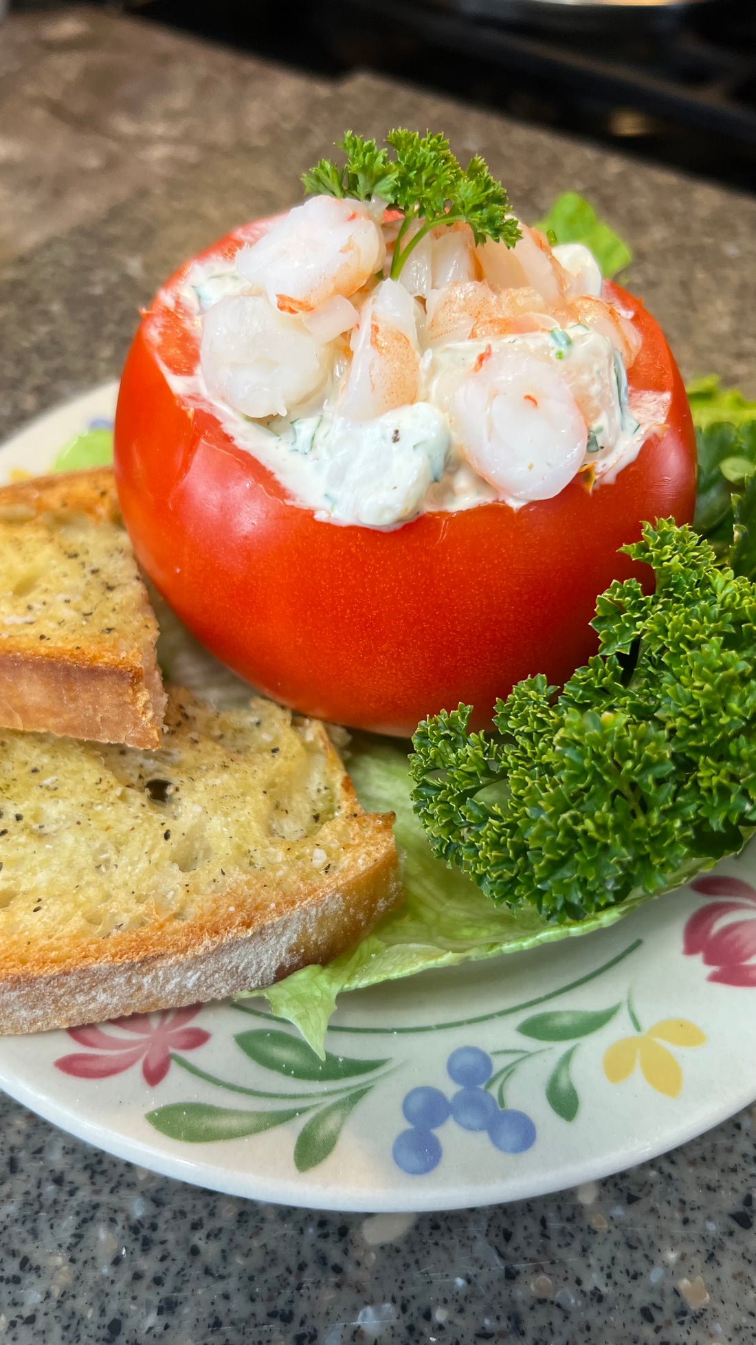 Tomate aux Crevettes (Tomatoes Stuffed with Shrimp)